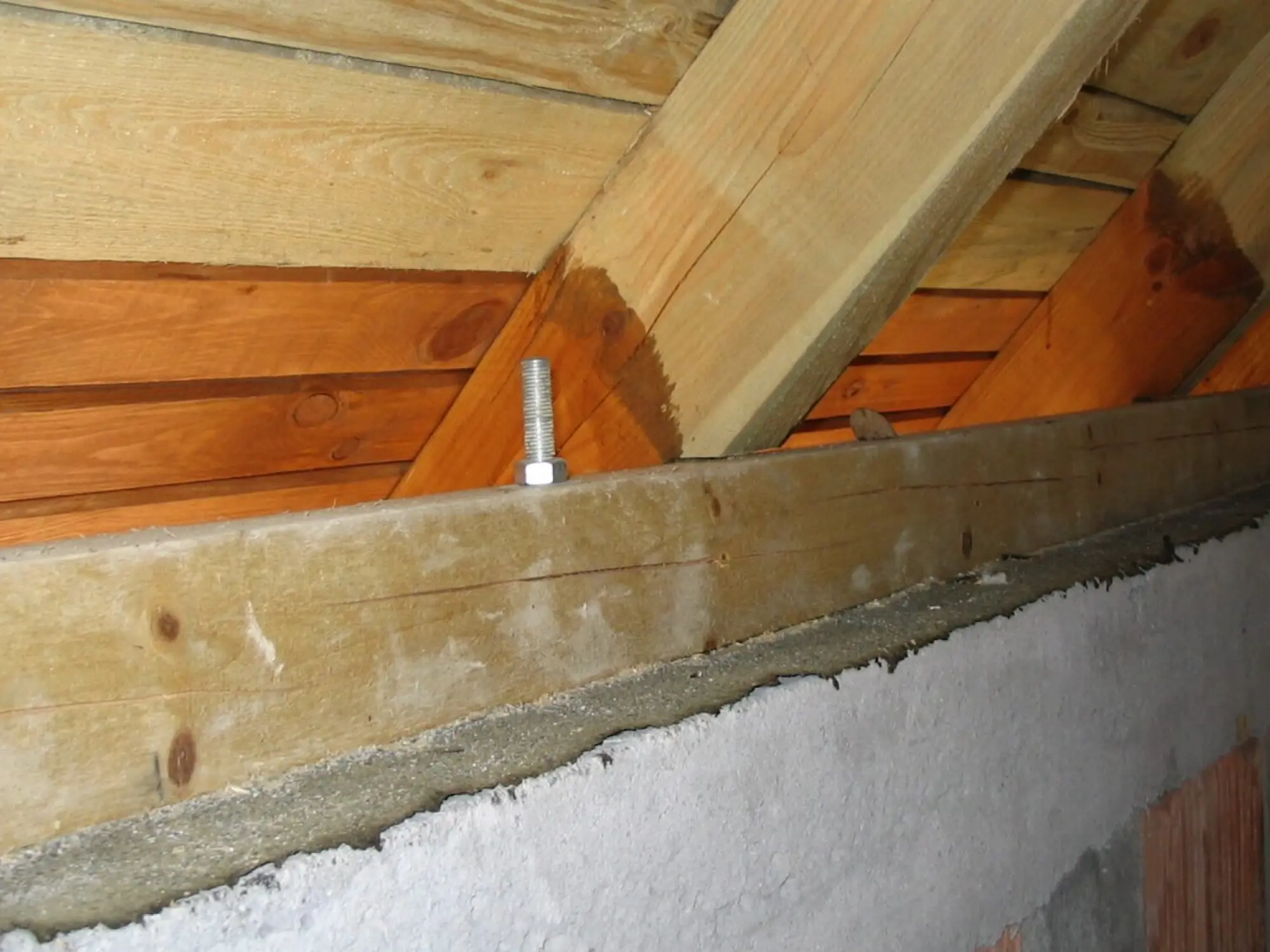 Jak ocieplić murłatę? Materiały, metody i koszty - poradnik