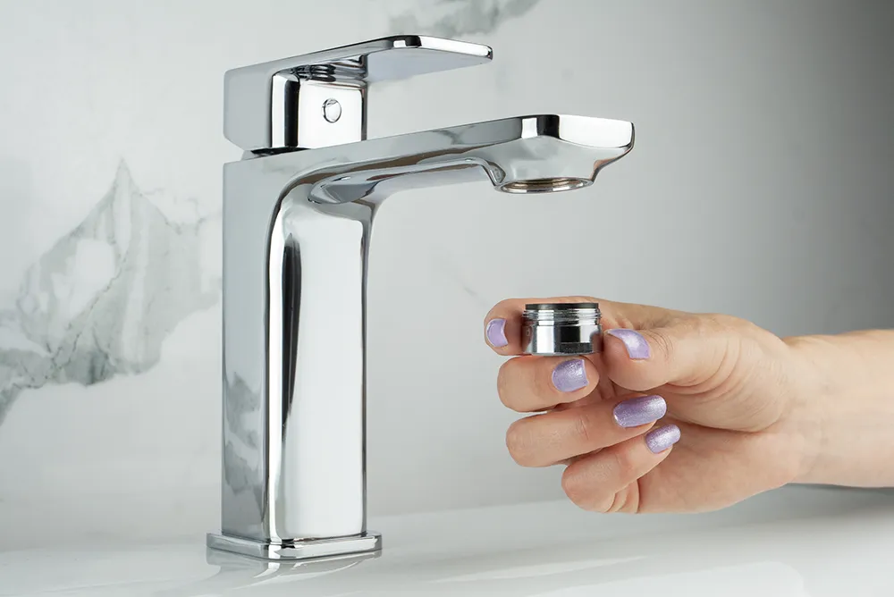 Jak odkręcić sitko w kranie? Poradnik krok po kroku i jak je wyczyścić